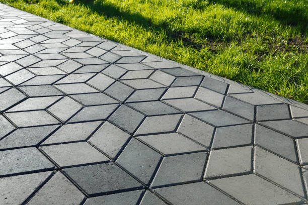 Best Best Driveway Pavers  in Menomonee Falls, WI
