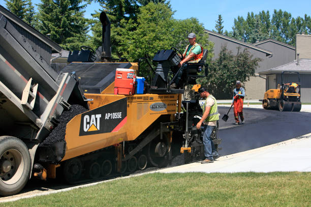 Best Driveway Resurfacing Pavers  in Menomonee Falls, WI